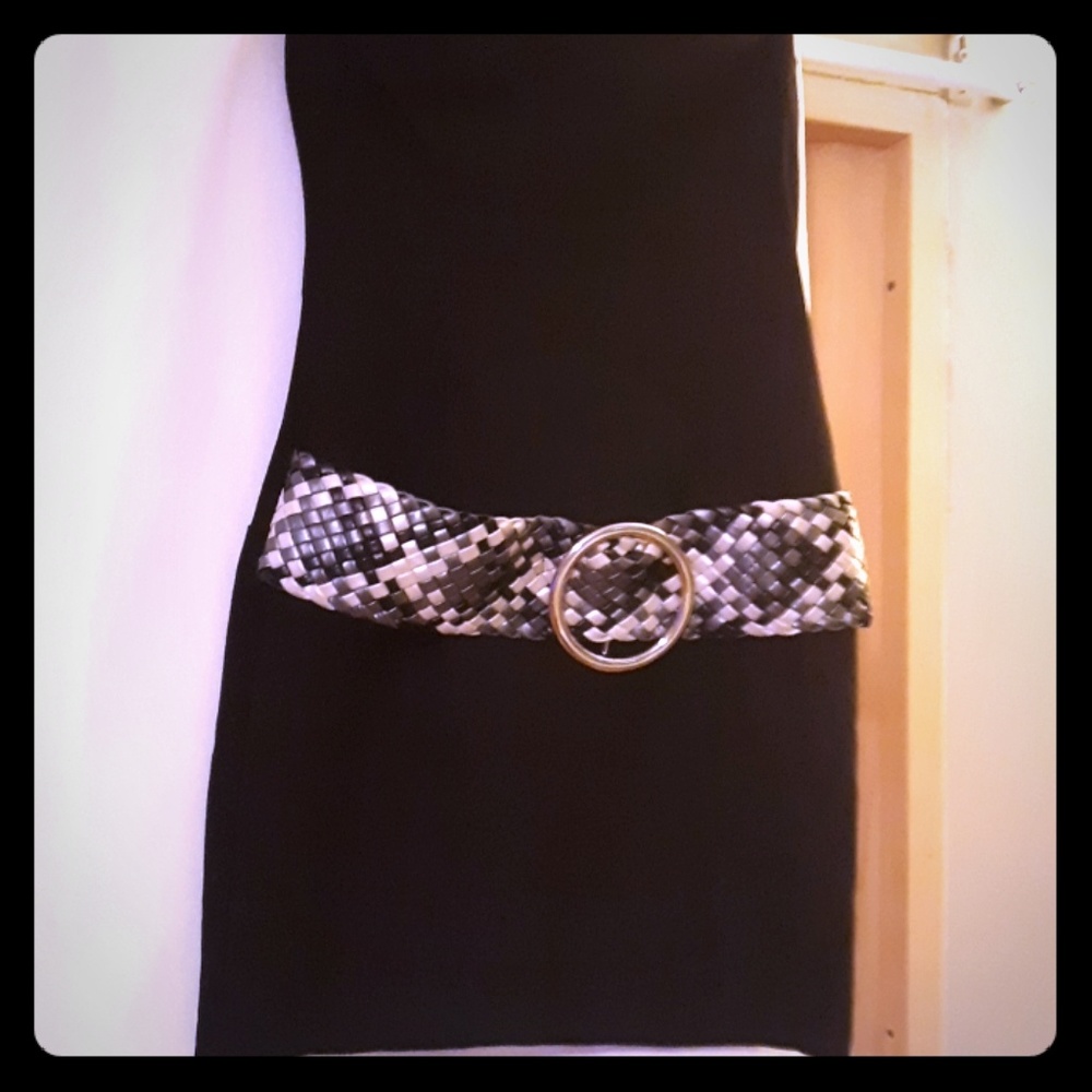 Strapless fitted mini dress